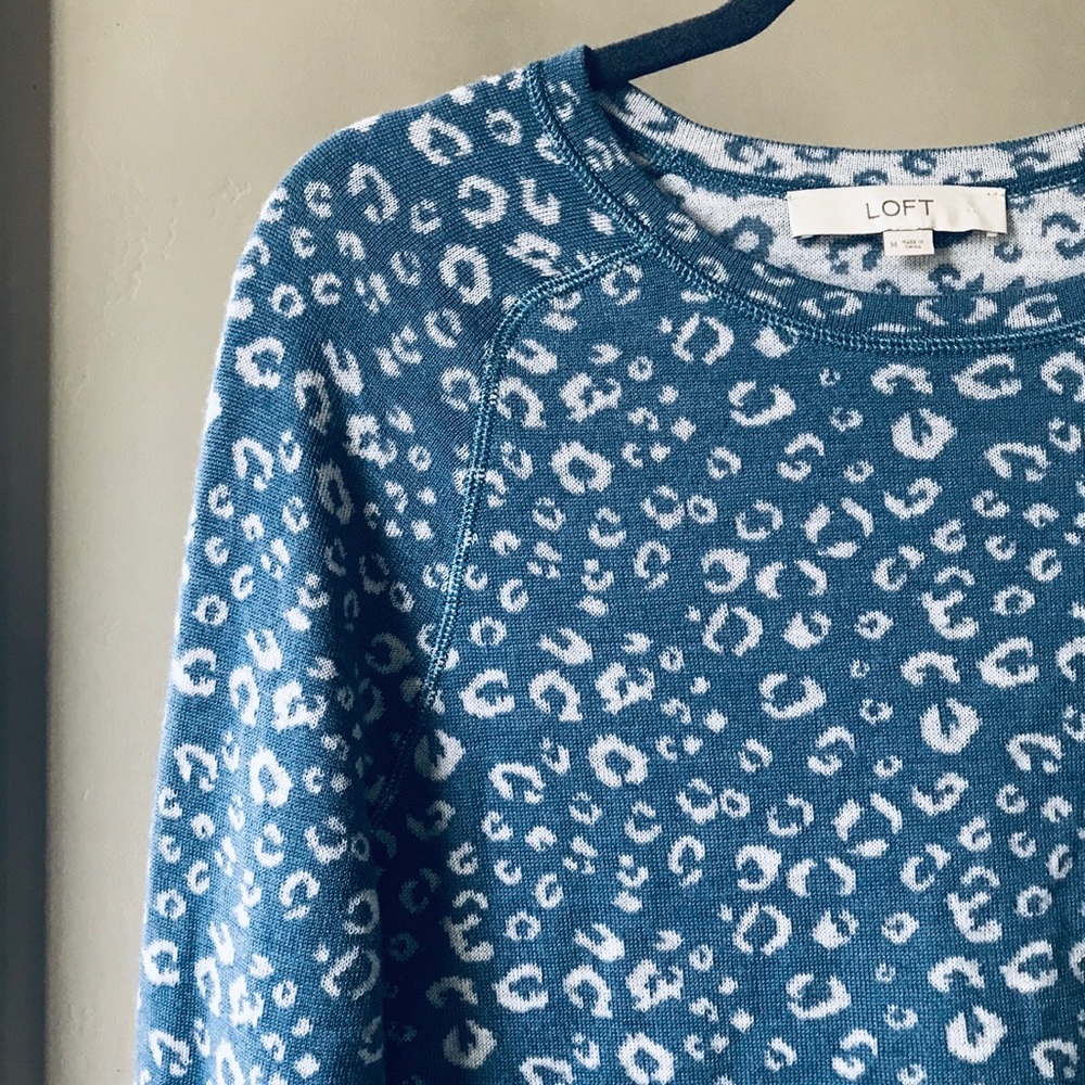 LOFT | Crew Neck Blue Leopard Sweater